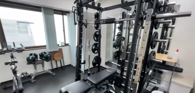 혹시 운동 못해서 눈치만 보고 있나요?…독방서 즐기는 1인 운동 확산 중인 日[혼자도되나요]③