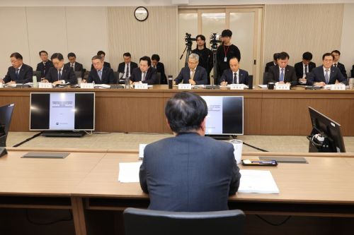 한전 "에너지고속도로 조기구축"…한수원은 "원전이용률 15년만 최고"