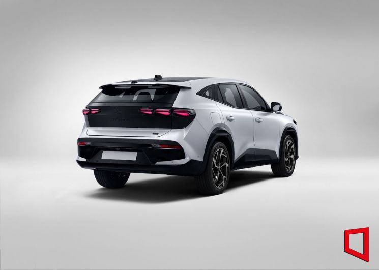 "프랑스가 디자인하고 한국이 만들다"…르노 '필랑트' 세계 첫 공개