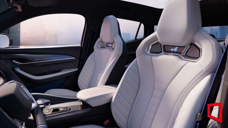 "프랑스가 디자인하고 한국이 만들다"…르노 '필랑트' 세계 첫 공개