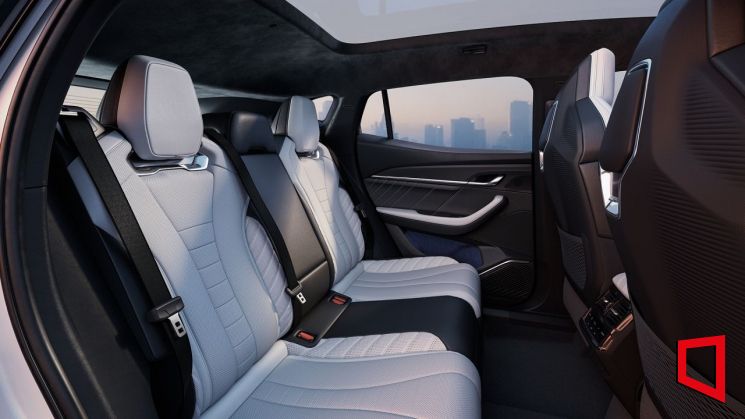 "프랑스가 디자인하고 한국이 만들다"…르노 '필랑트' 세계 첫 공개