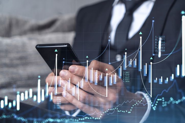 가상자산 거래소 코인원이 자사 커뮤니티 데이터를 통해 '수익률 1043% 투자자'의 존재를 공개해 눈길을 끌고 있다. 해당 투자자는 약 100억원에 가까운 수익을 거둔 것으로 나타났다. 게티이미지