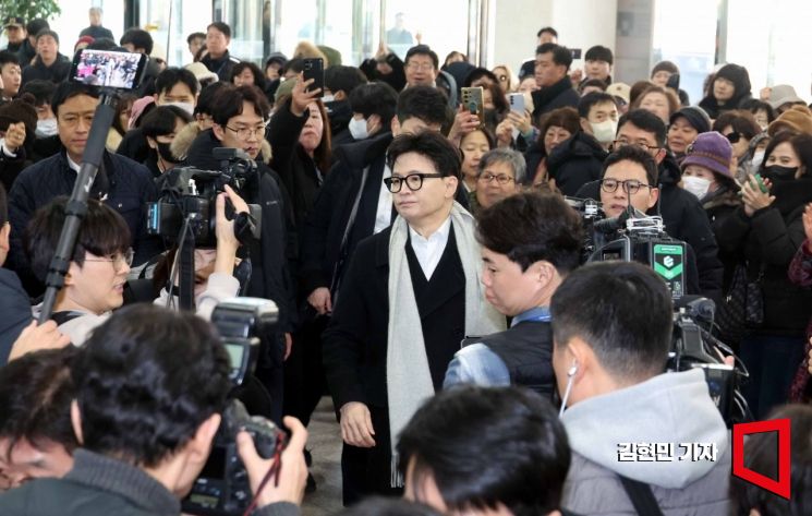 [포토] 기자회견 나서는 한동훈 전 대표