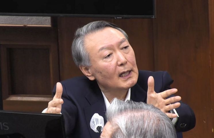 '尹사형 구형, 韓제명 결정'까지…정치권 "4년간 정치검사의 시대가 끝나가"