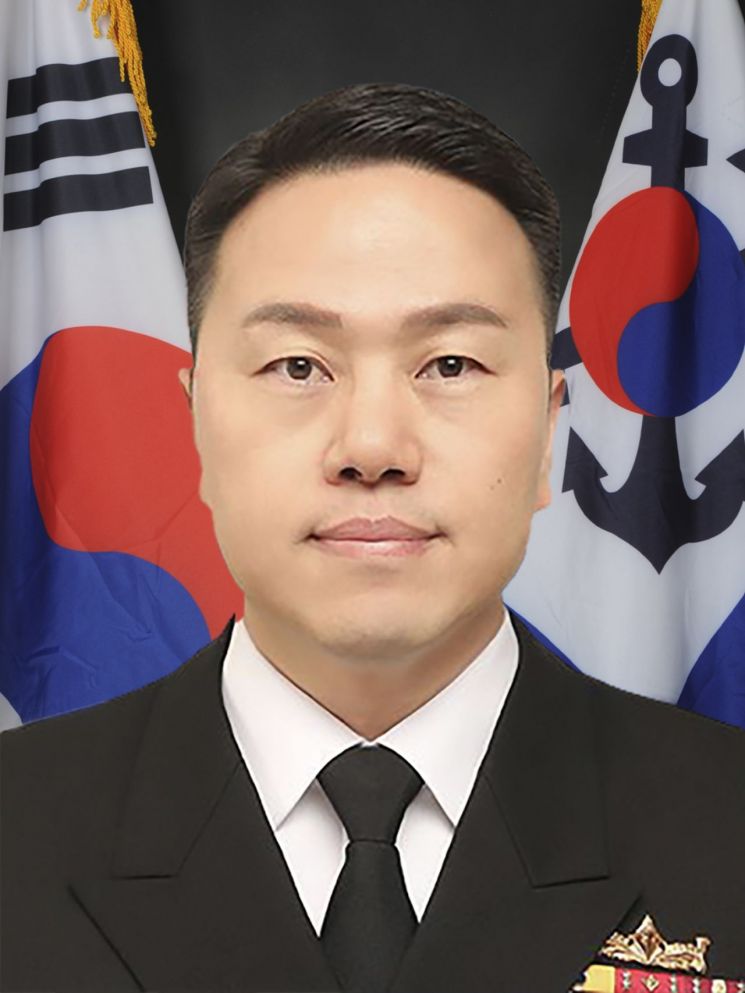 제24대 황호 해군 준장 진해기지사령관 취임식 거행
