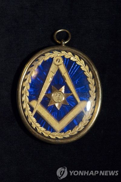 "런던 경찰에 무슨 일이"…'비밀 결사' 프리메이슨 공개 지시에 직원 300명 자진신고