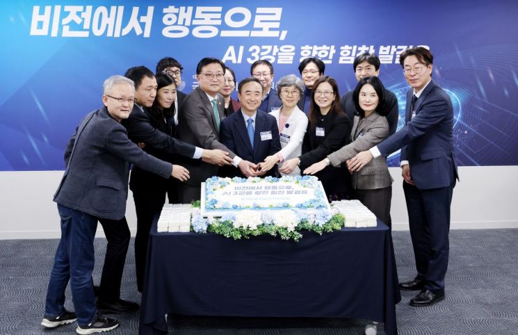 "AI G3 제물로 창작자 바칠 텐가"…창작·권리자 단체 정면 반기