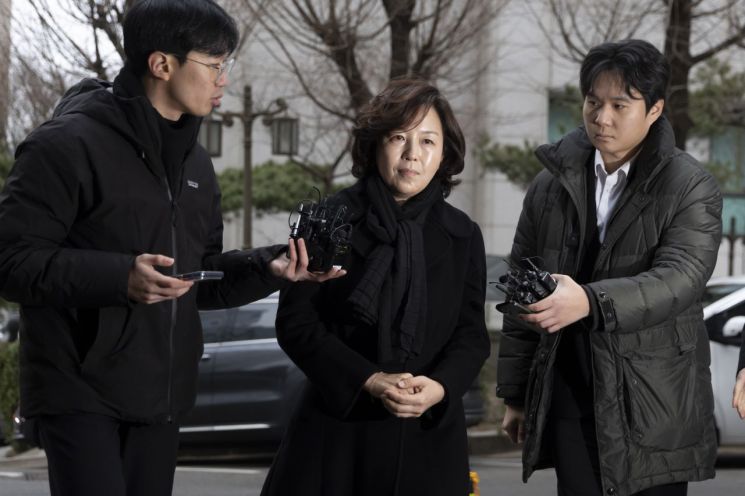 '강선우 1억 의혹' 김경, 사흘 만에 경찰 재출석…"국민께 죄송"