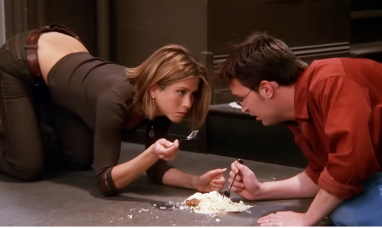 '프렌즈' 효과 톡톡…스타벅스 컬래버 음료, 출시 2주 만에 100만잔 판매