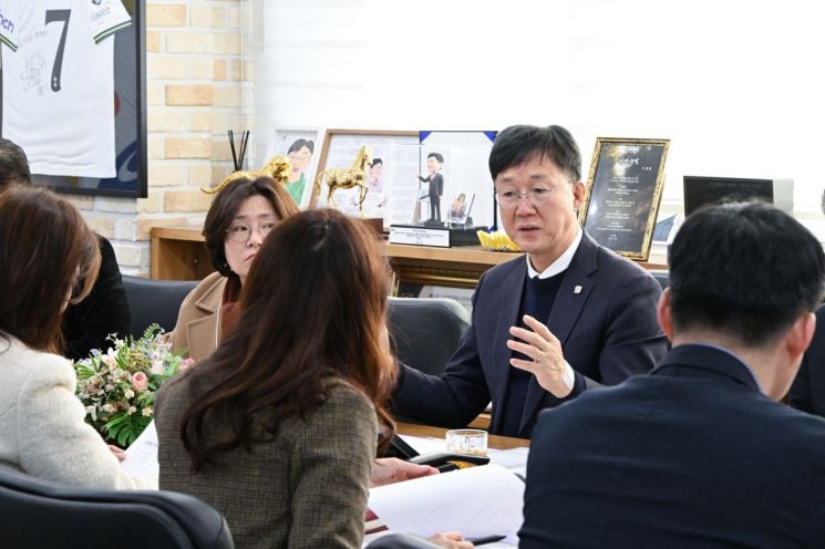 안산시, 초등 저학년 통학 안전 돕는 '워킹스쿨버스' 도입 검토