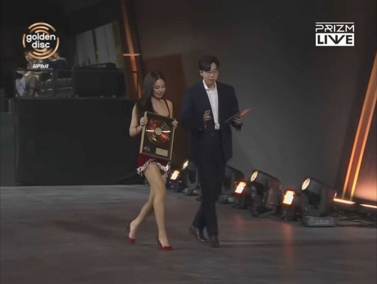 프리즘, 제40회 골든디스크어워즈 성료…업비트 인기상 투표 약 4800만 표 기록