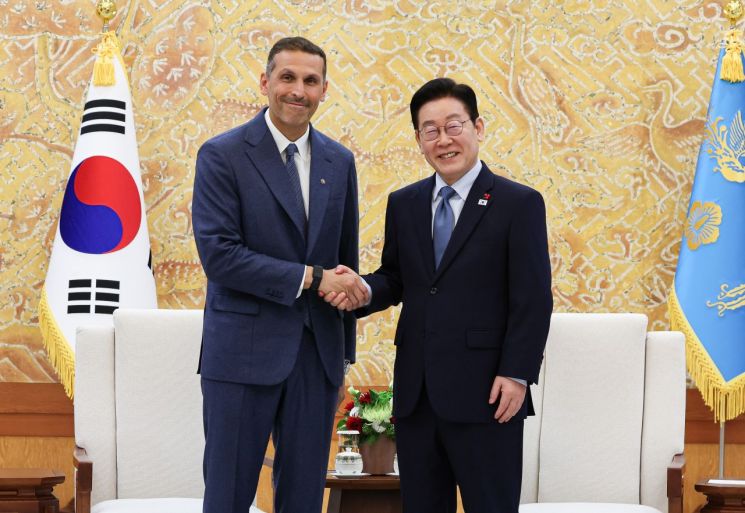 이 대통령 "한-UAE 백년해로 관계, 가시적 성과 만들었으면"