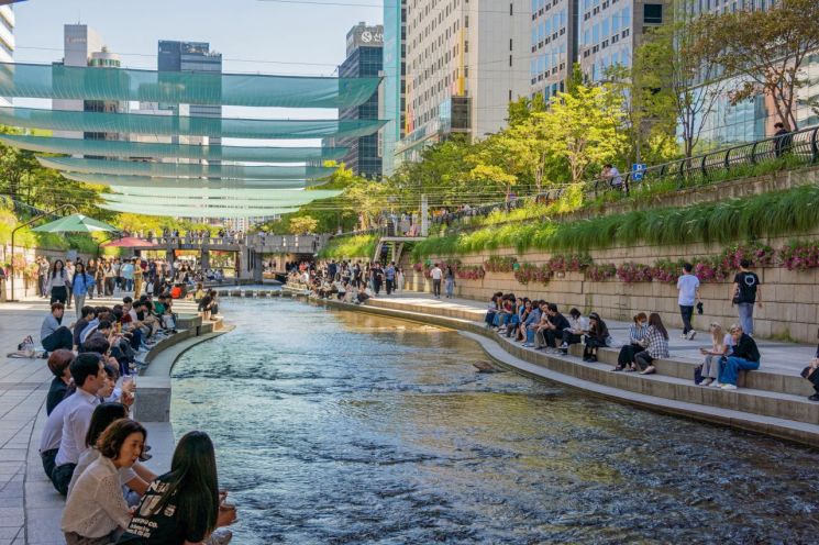 K-콘텐츠 촬영 명소 2위는 청계천…1위는?