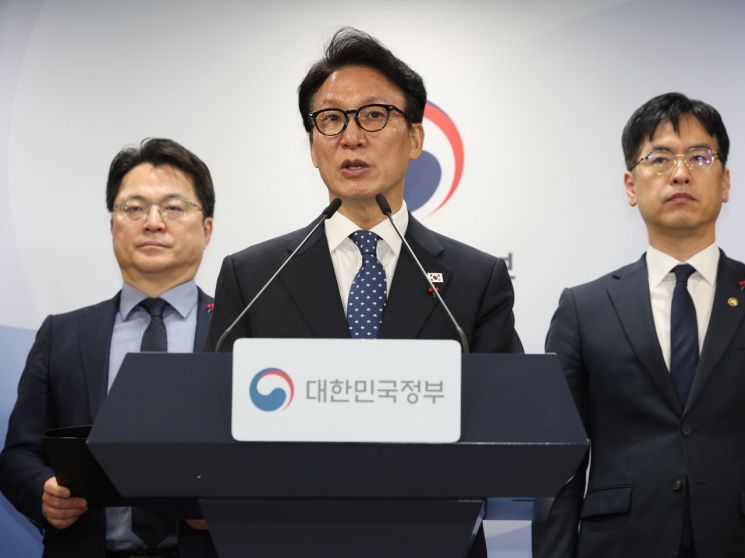 [속보]정부, 행정통합 특별시에 '年 최대5조' 지원…金총리 "서울시 준하는 지위 부여"