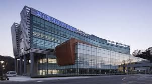 재정적자 속 빛고을전남대병원 12년 만에 류머티즘 센터 본원 이전