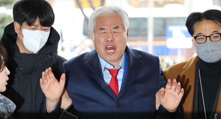 구속된 전광훈 없는 사랑제일교회 주일 예배 광화문서 열려