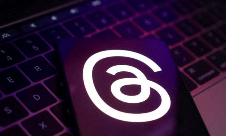 스레드, 모바일서 X 제쳤다…웹에선 여전히 X 강세