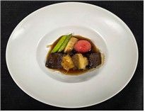 李 "교역 백억불 넘자"·멜로니 伊 총리 "전략기술 협력"…오찬 '수제 떡만둣국·갈비찜' (종합)