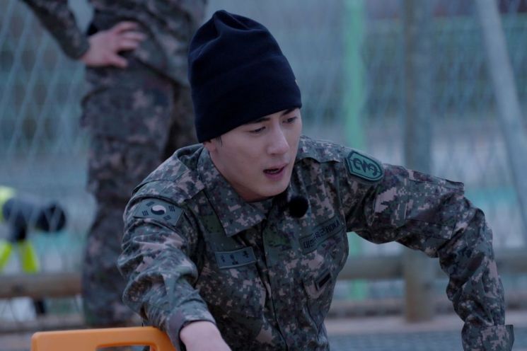 넷플릭스, '매일 예능'으로 승부수…'일병 김원훈' 등 론칭