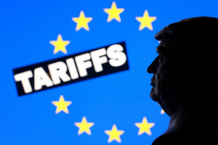 "그린란드發 무역전쟁 땐 세계 성장률 2.6%…금융위기 이후 최저"