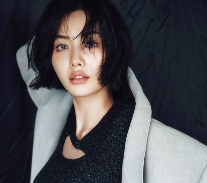 나나 집 침입한 강도 "나나가 먼저 흉기 들고 와 휘둘렀다"…재판서 공방