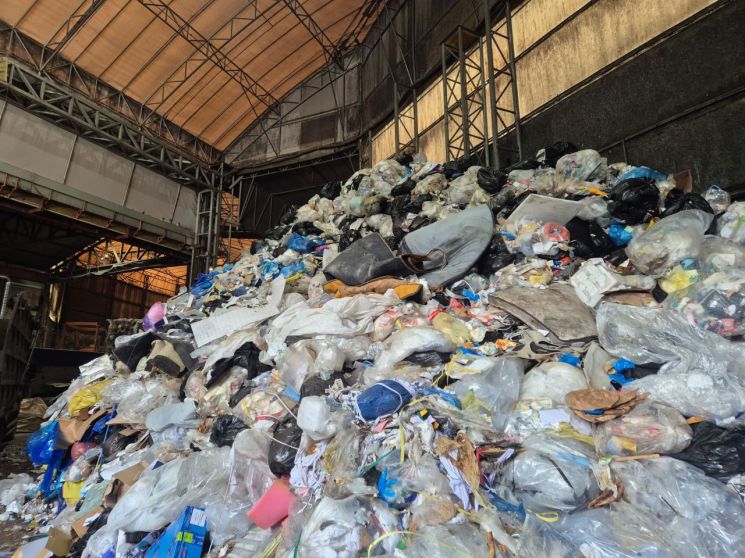 충남, 수도권 쓰레기 불법 반입 또 적발…천안·아산 업체 사법조치