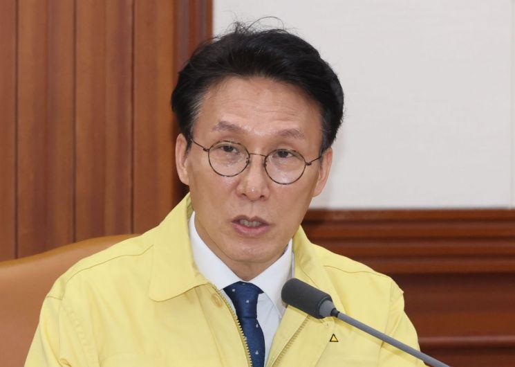 '李대통령 가덕도 피습사건' 테러 지정…金총리 "진상규명"(상보)