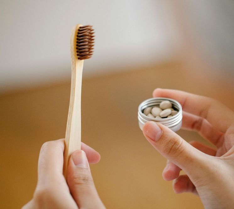 쫀득해서 더 위험하다…"오늘 '두쫀쿠' 먹었다면 이렇게 양치 하세요"