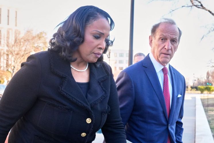 美 대법원, 트럼프 Fed 이사 해임 시도에 '냉기류'…"중앙銀 독립성 산산조각"