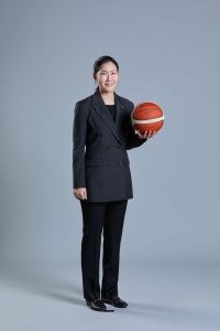 BNK썸 여자프로농구단의 박정은 감독이 26일 열리는 '윤곡 김운용 여성체육대상' 시상식에서 지도자상을 받는다. BNK금융그룹 제공