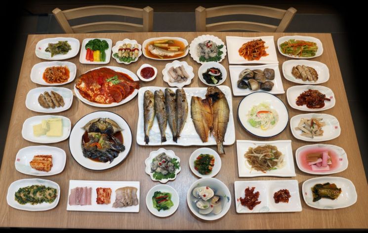 영광군이 자랑하는 영광굴비 정식 한 상 모습. 영광군 제공