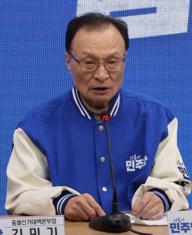 민주화 거목 이해찬 평통 수석부의장 별세…향년 73세