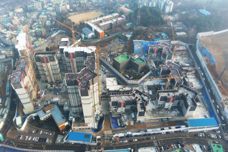 서울시, 재개발 '비법적 세입자' 보상하면 용적률 더 높여준다