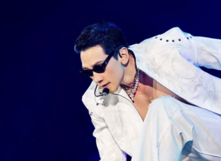 지난 17일 대만 타이베이 아레나에서 비는 단독 콘서트 'Still Raining: Encore' 공연을 진행했다. 비 인스타그램