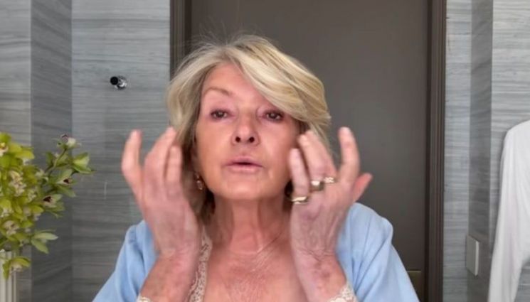 슈퍼리치의 피부관리법…"동안 비결은 아침마다 '타월' 관리"