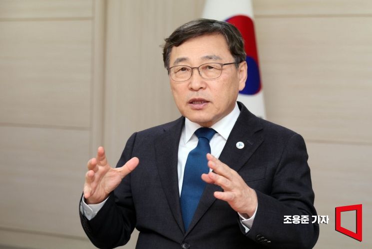 정근식 "교육개혁, 초중등부터 고등교육까지 이어져야…교육감·총장 협의체 필요"