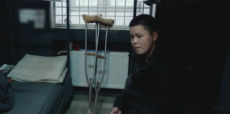 "한국 가고 싶다. 北 가면 3대 멸족" 러-우전쟁 북한군 포로들, 제작진에 눈물