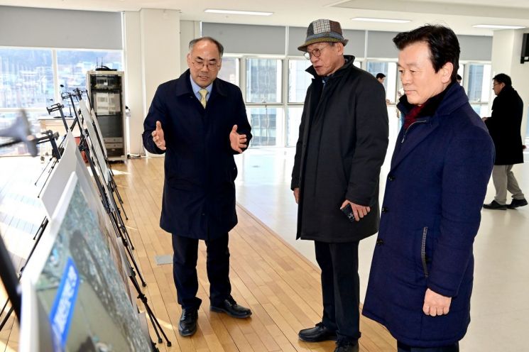 유홍준 국립중앙박물관장, 진주 방문해 국립진주박물관 이전 건립 현장 점검