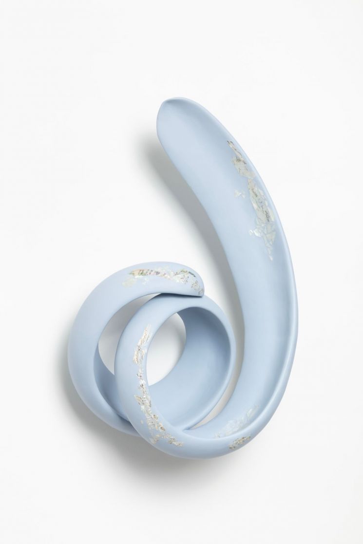 To cherish the light , 2026 PLA, Mixed media 70(h) x 50(w) x 23(d) cm. 사진 에디트프로젝트