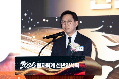 배경훈 부총리 "AI데이터센터별로 SMR 필요…설계부터 준비해야"