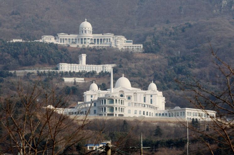 정교유착 합수본, '집단 입당 의혹' 신천지 첫 압수수색