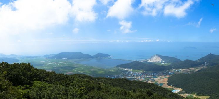 여행만 해도 10만원 준다?…관광객에 '치유페이' 주는 지자체