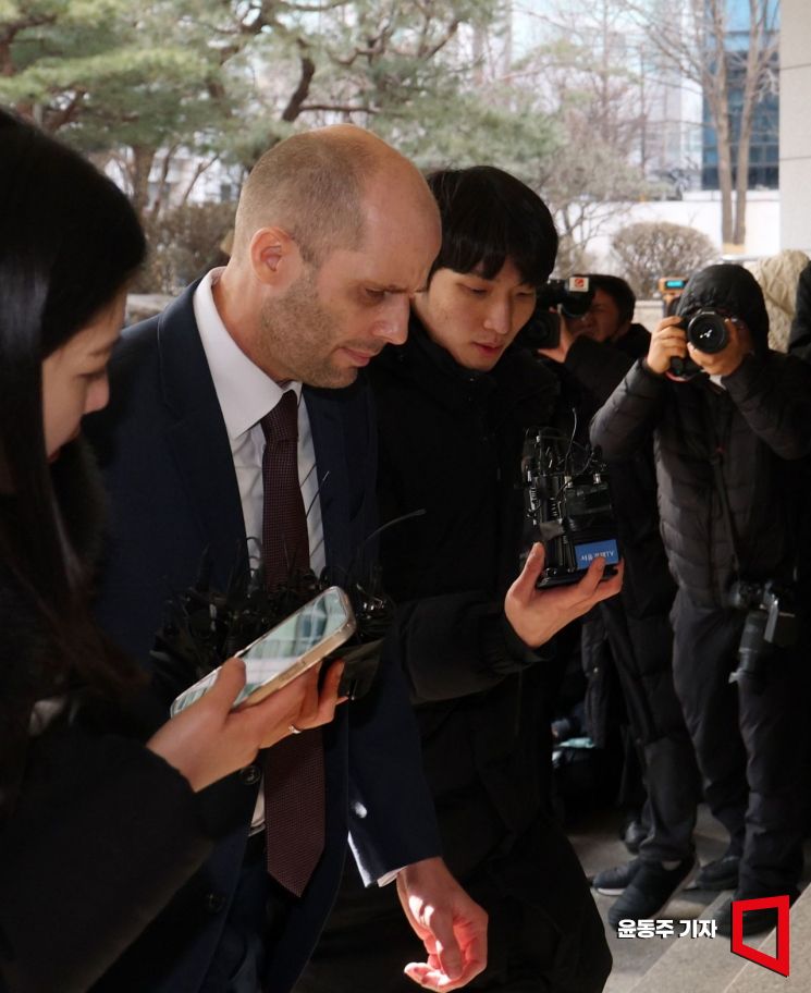 쿠팡 본사 현장조사 마친 공정위…3대 혐의점, 이르면 5월 결론 