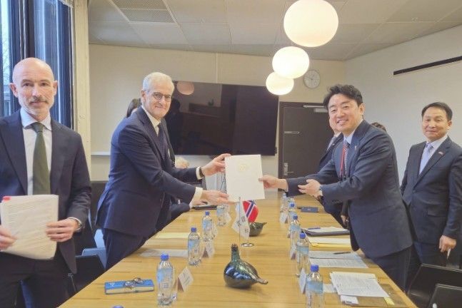 강훈식 "노르웨이와 1조3천억원 천무 계약…북유럽 진출 교두보"