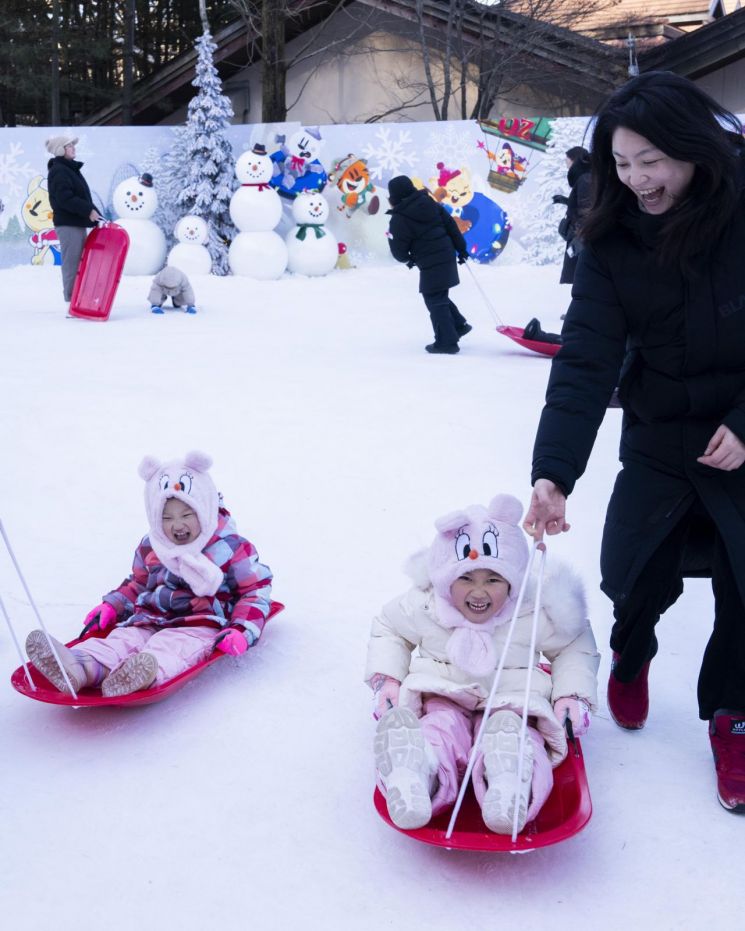 Everland Snow Playground 'Snow Playground'. Samsung C&T Corporation