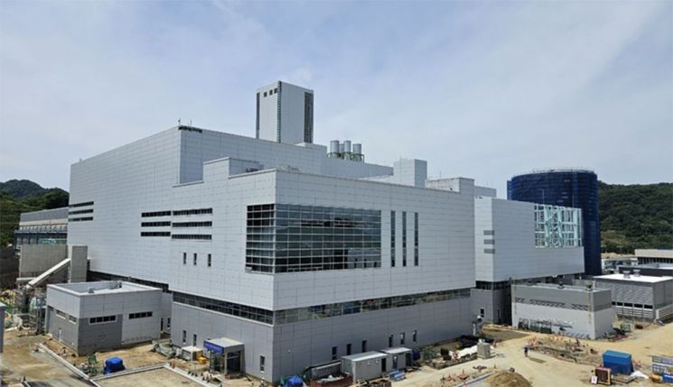 원전보다 풀기 어려운 숙제 'LNG·수소'…신규 발전소 입찰은 '올스톱'