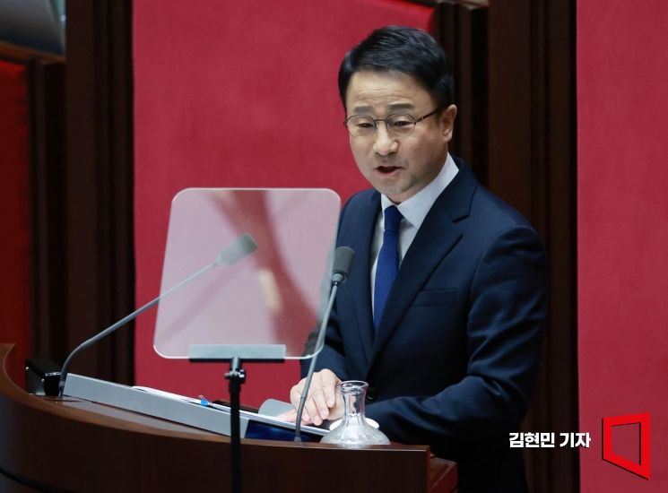 [포토] 한병도 원내대표, 교섭단체 대표연설