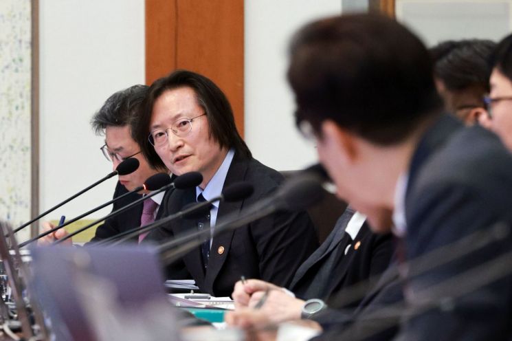 주병기 "과징금 하한 정할 것…가격 재결정 적극적으로"