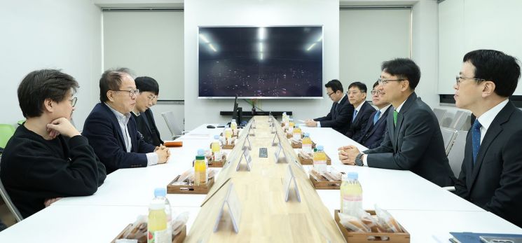 연구개발 기업 세부담 줄인다…국세청 "R&D 세액공제 사후검증 1년간 유예"