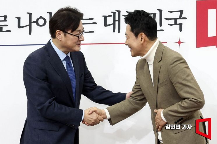 [포토] 장동혁·홍익표, 영수회담 논의.."여야정 힘 모아야"